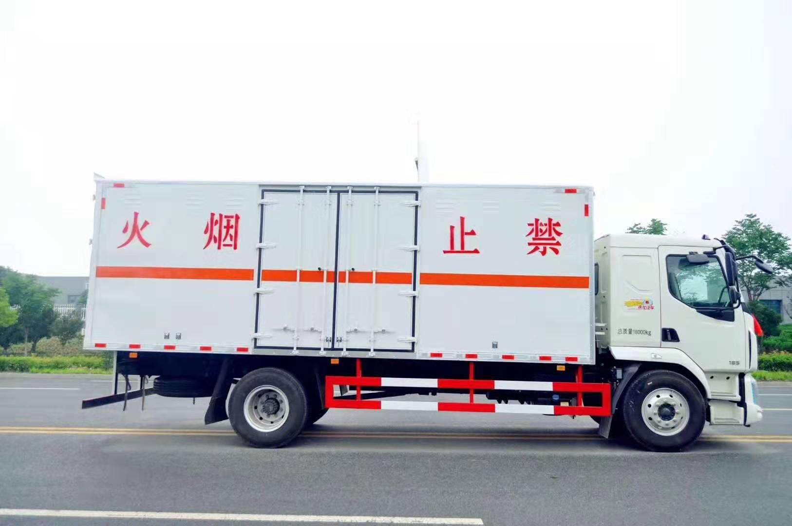 柳汽乘龍腐蝕品廂式車