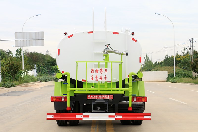 國(guó)六東風(fēng)天錦 14噸 灑水車